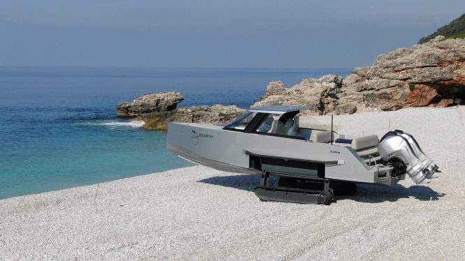 Iguana Yachts superyacht tender
