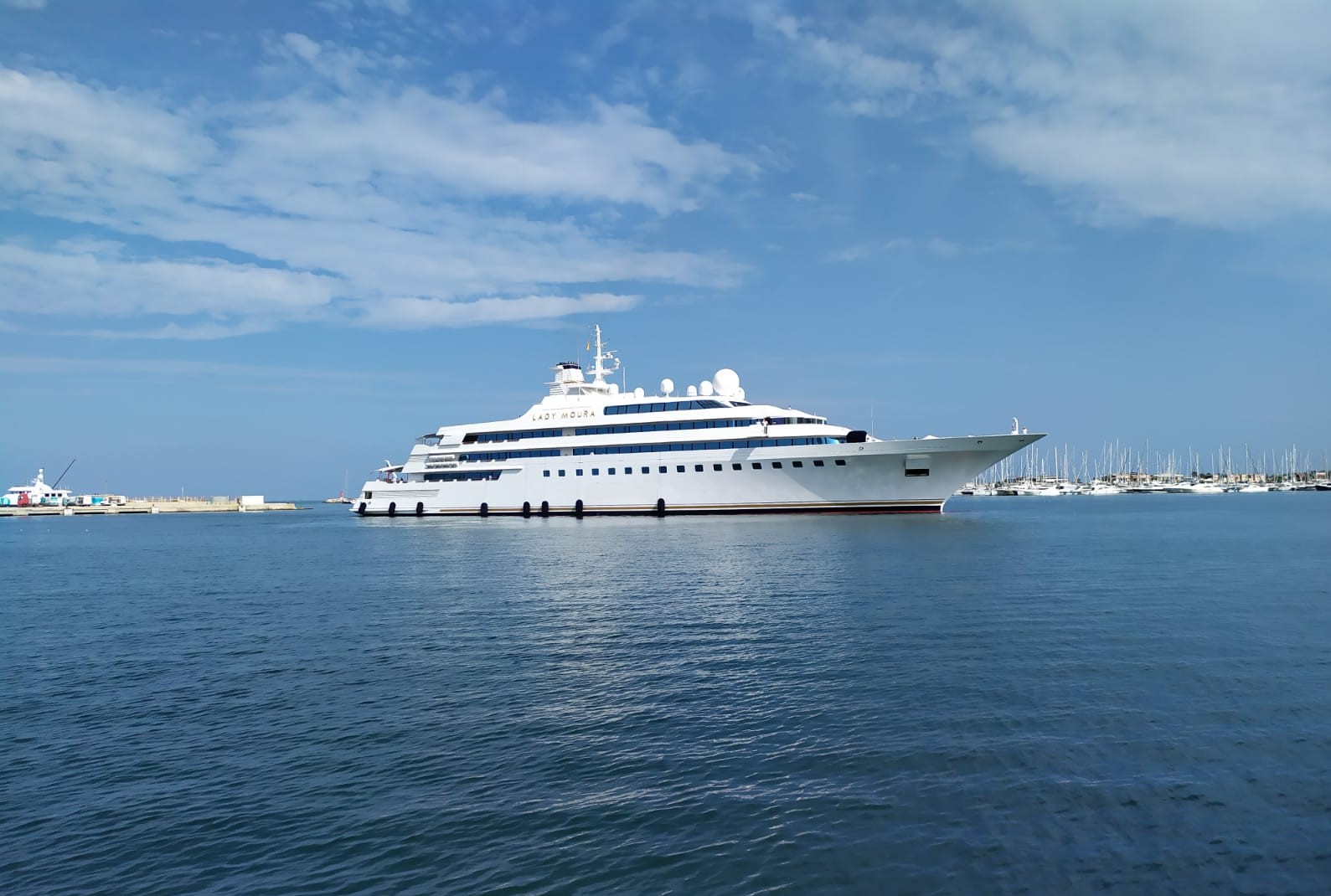 luxury yacht charter spain