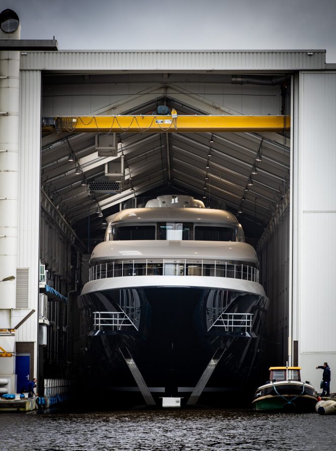 , Feadship Project 705 comes into the light | https://www.feadship.nl