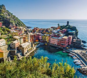 The best places for a luxury yacht charter in Italy