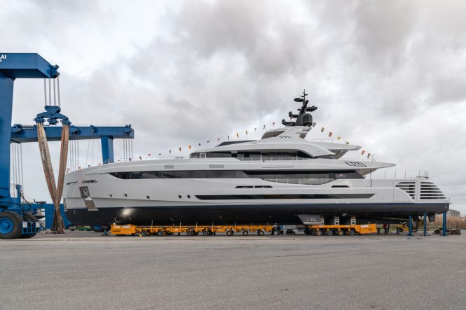 Profile of motor yacht LEL