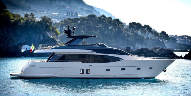 Sanlorenzo yacht - sistership to LUCKY