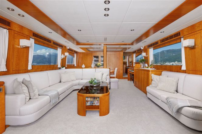 saloon and dining area