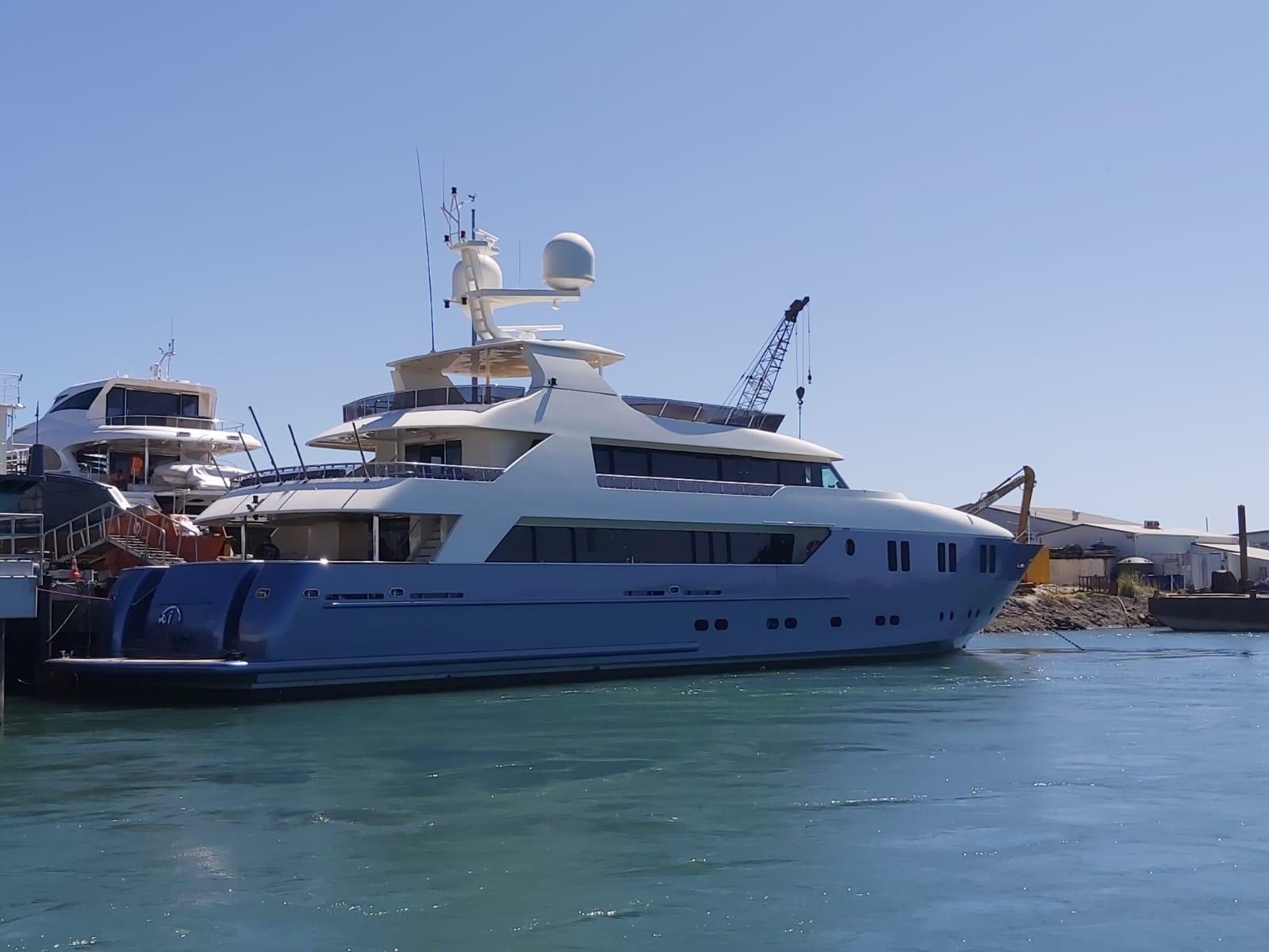 Luxury yacht IRAMA