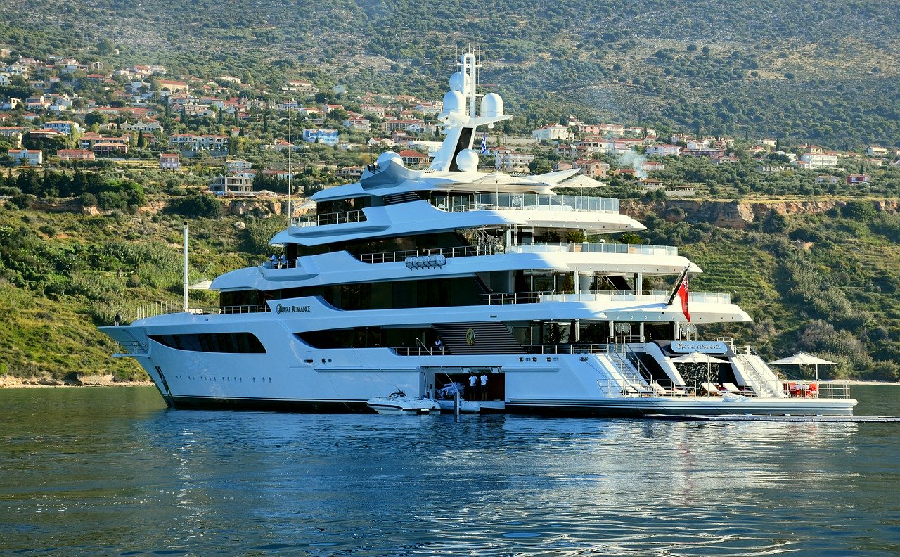 yacht charters greece