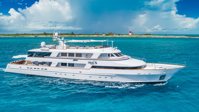 LUXURY CHARTER YACHT LADY S