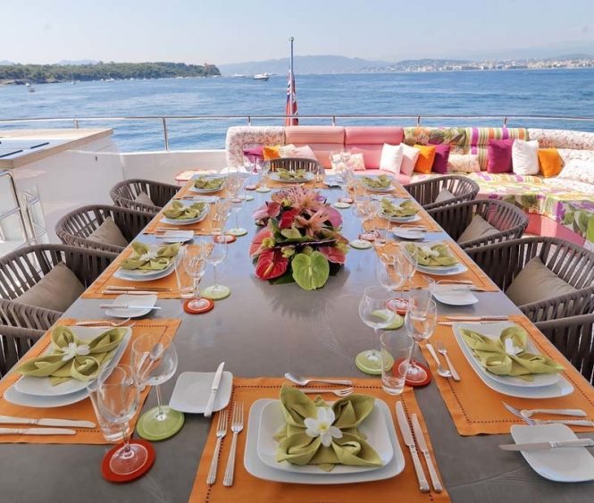 Colourful alfresco dining set up for a refreshing summer feel