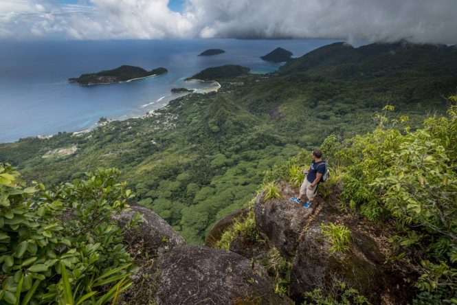Hiking in the Seychelles @ STB
