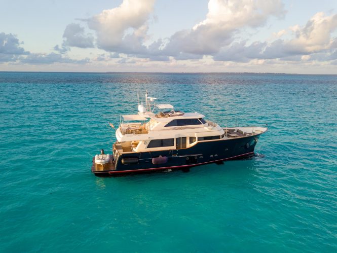 Motor yacht NOMADA for charter in Mexico