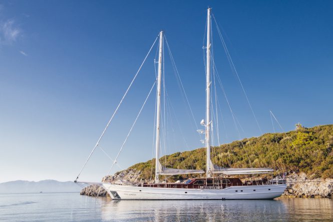 Hic Salta luxury gulet superyacht