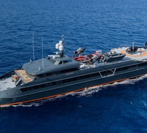 68m luxury support catamaran yacht WAYFINDER hits water