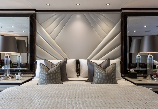 Master suite © Jeff Brown