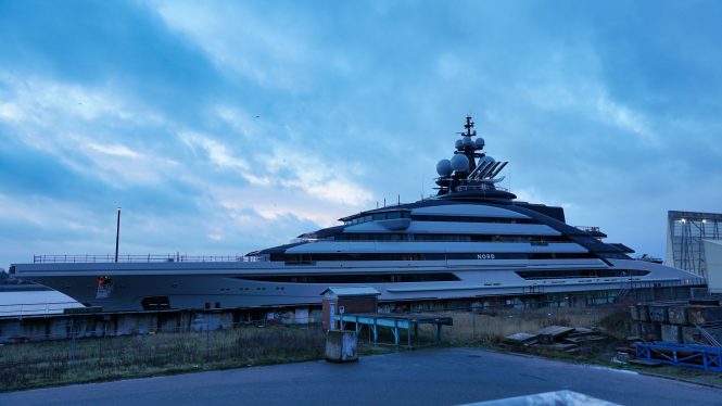 Mega yacht NORD floats our © DrDuu