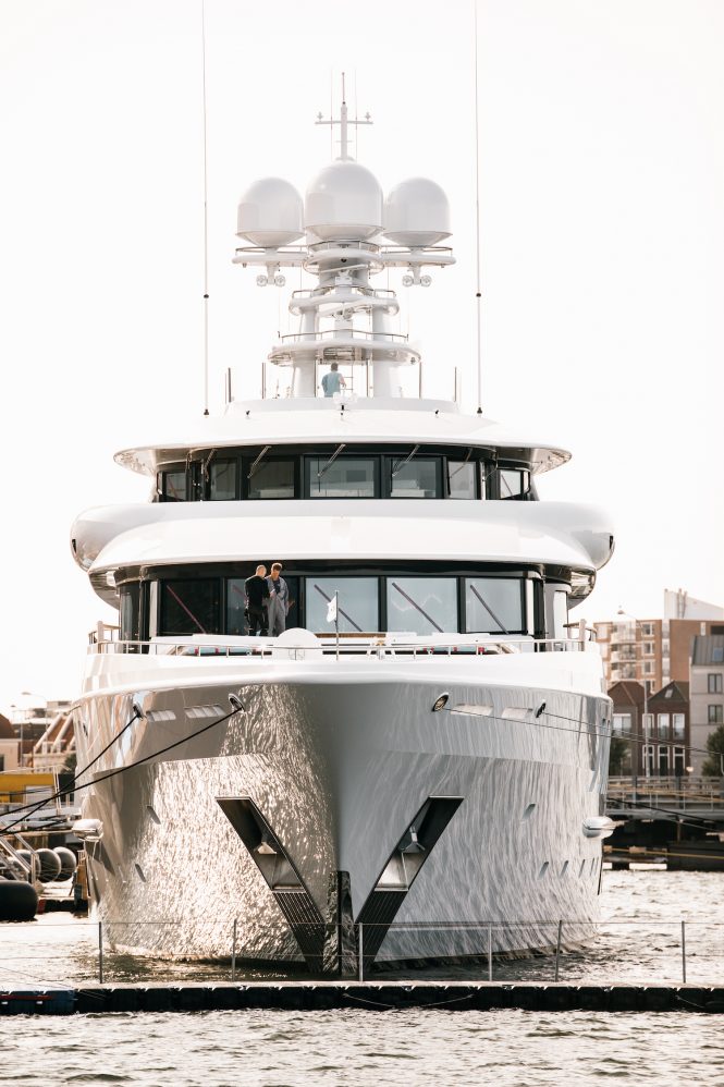 SYNTHESIS yacht leaves Damen shipyard