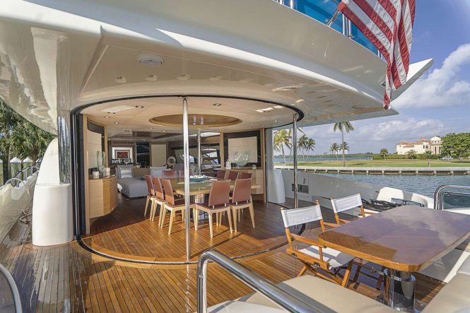 Spacious aft deck with alfresco dining area