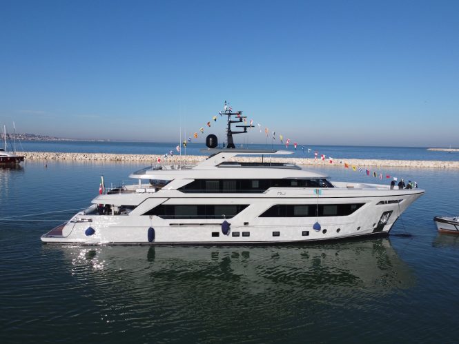 motor yacht RJ 130 launched