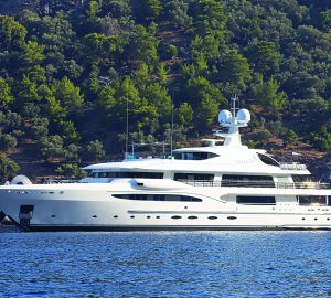 Seychelles charter yacht SEA RHAPSODY offering 14 days for the price of 12