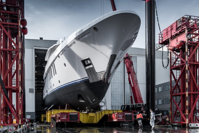 moving out for the launch © Amels