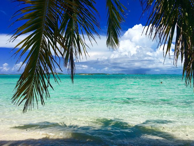Bahamas water © buckeyebeth /Pixabay