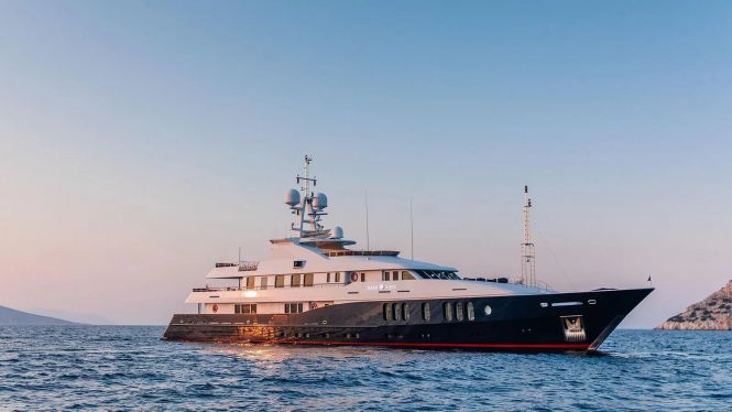 motor yacht RARE find