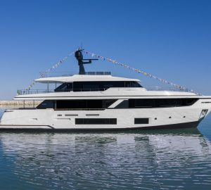 Custom Line launch Navetta 30 luxury yacht MRS G
