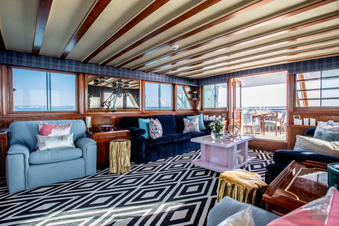 Main saloon © Ann Orman Photography