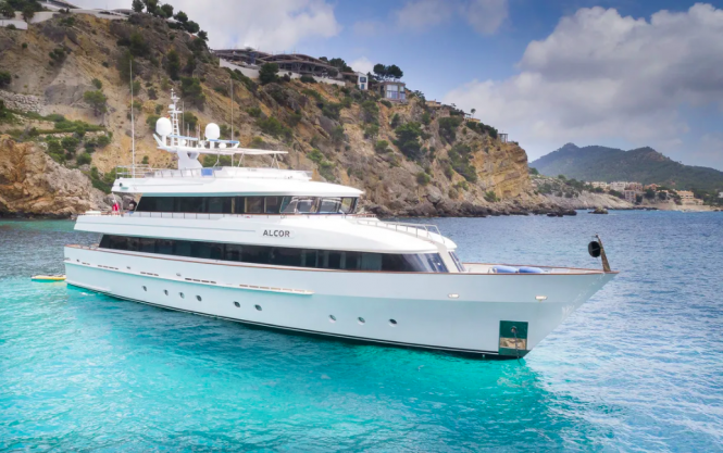 motor yacht ALCOR