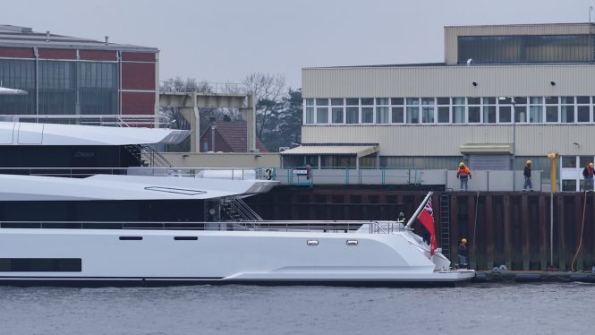 Aft view - Photos © DrDuu