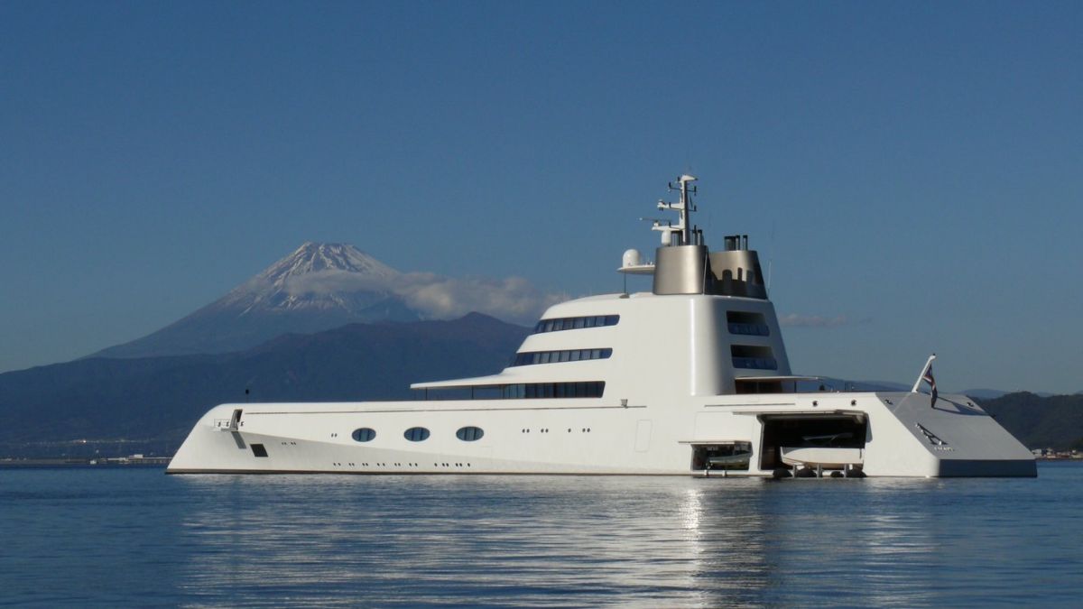 japanese billionaire yacht