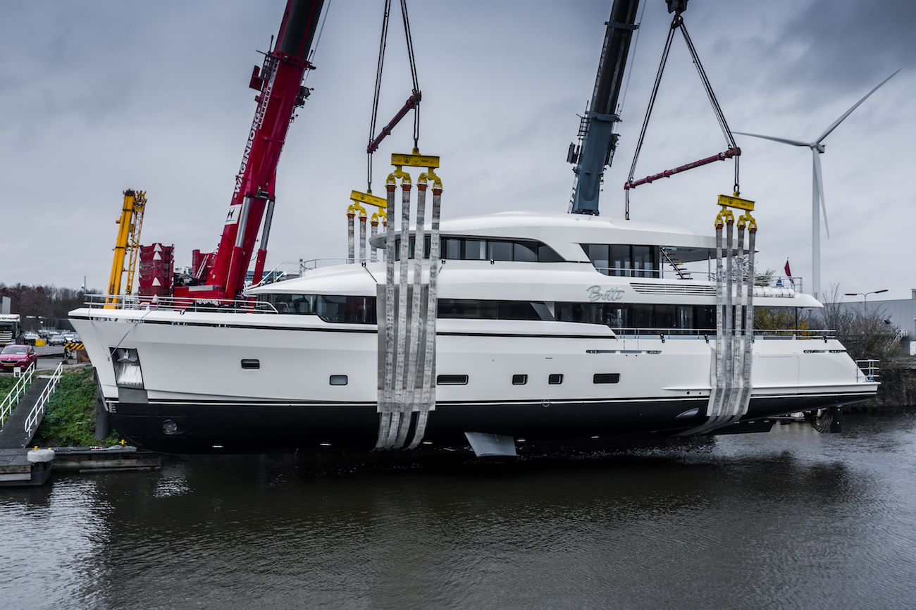 Moonen Yachts - Launch 36M luxury yacht BOTTI