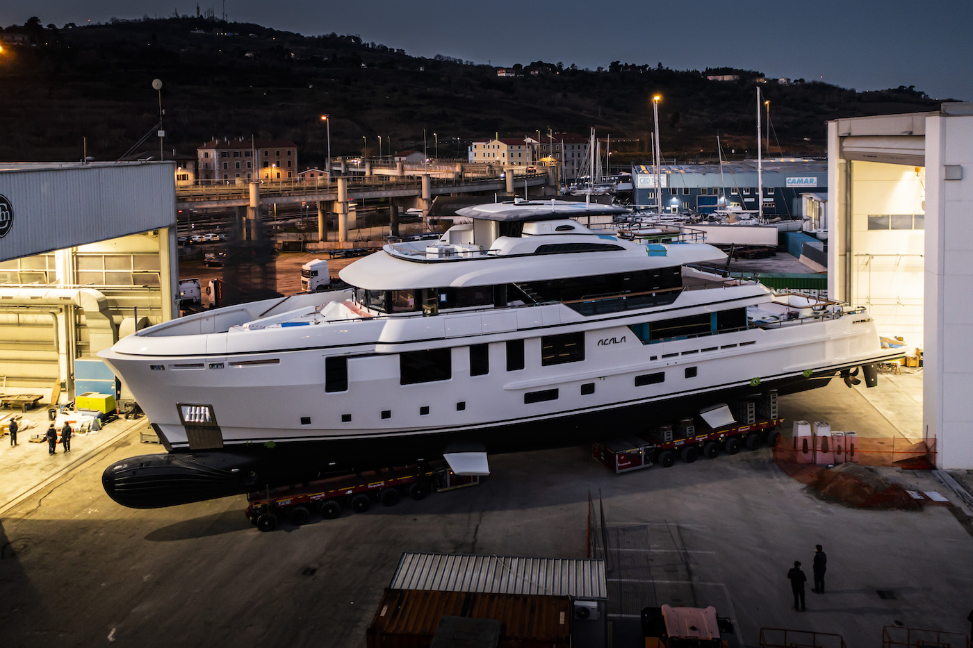 43m ACALA yacht ready for launch