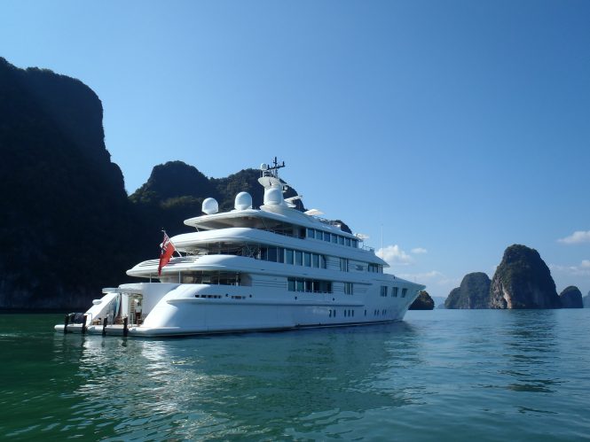 Superyacht in Thailand - Photo © Nicolas Benazeth
