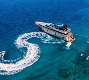 10% off luxury yacht OVAL in the Greece charter grounds