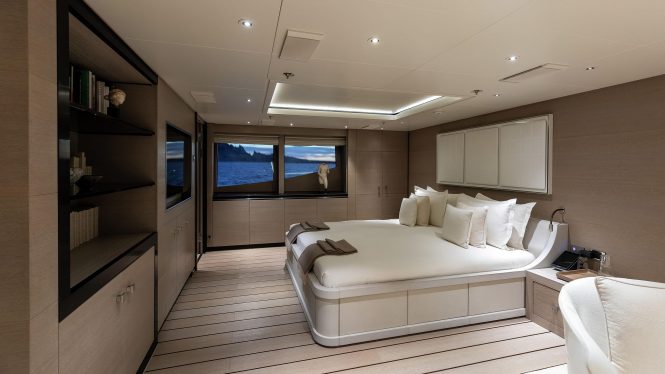 master suite © Damen Yachting