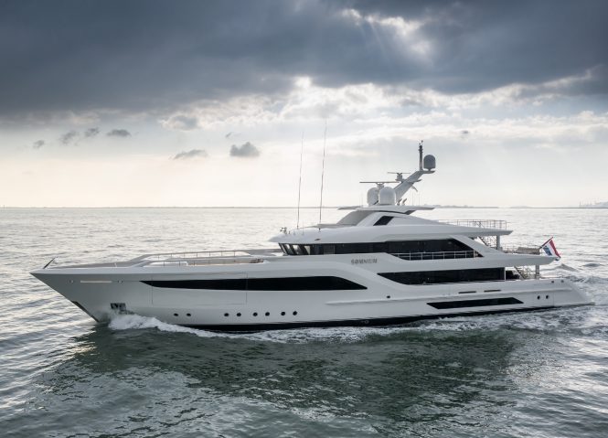 Motor Yacht SOMNIUM by Feadship