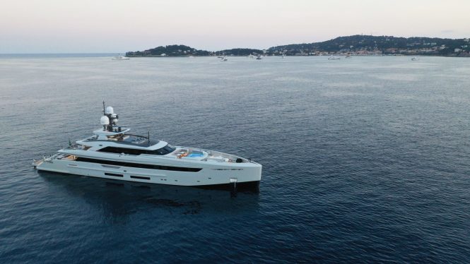 Superyacht KINDA - Credits Renzo Chelazzi
