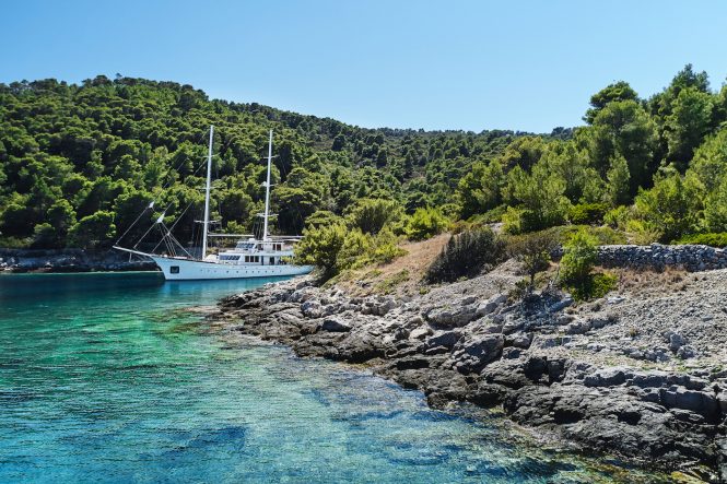 CORSARIO yacht in the waters of Croatia