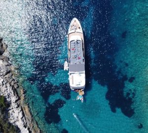 Last minute special: 15% off selected autumnal dates aboard luxury charter yacht LUPUS MARE in Croatia
