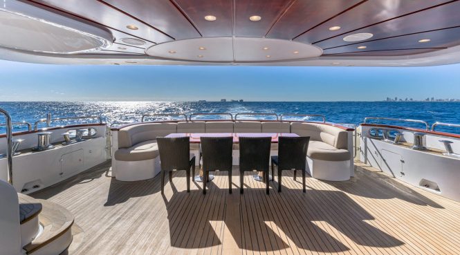 alfresco dining area aft