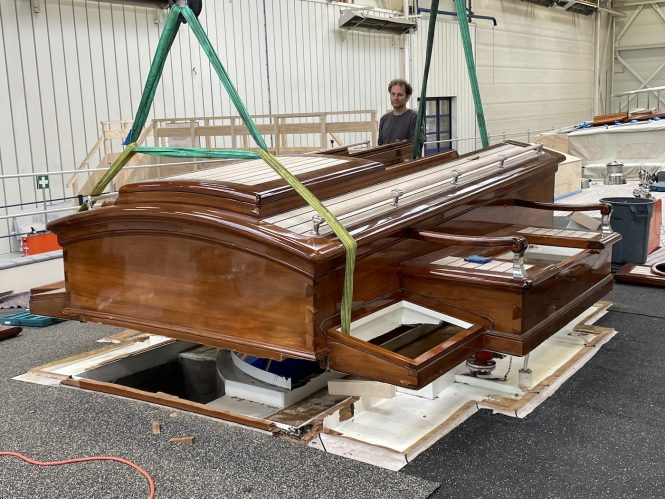 Athos fwd deckhouse - photo by Wynne Projects 