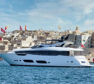Abu Dhabi charters aboard luxury yacht ANNA-LIZA G