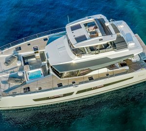 The New Power Generation: 20m motor catamaran ELLY ready to welcome guests in Greece