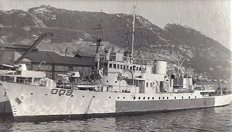 Wartime service as HMS Evadne