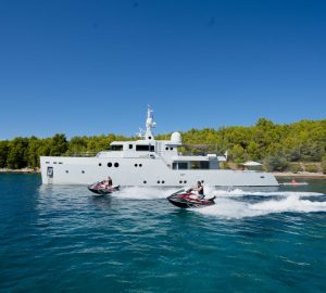 Excellent special offer by the Caribbean charter yacht PREFERENCE 19