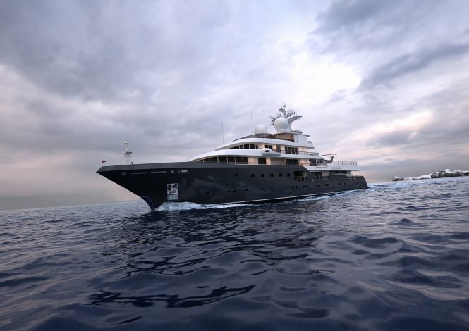 Super yacht PLANET NINE