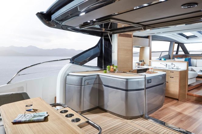 MeSoFa | Aft deck