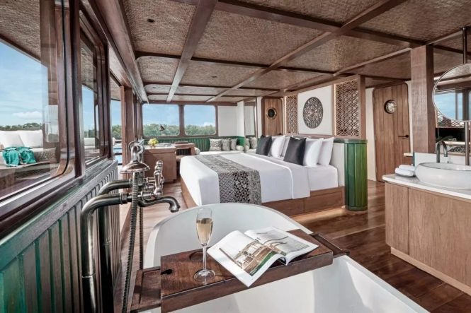 Luxury yacht SAMSARA SAMUDRA