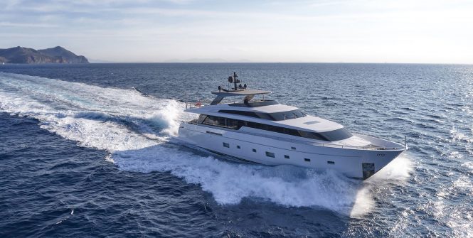 Luxury yacht RARE DIAMOND