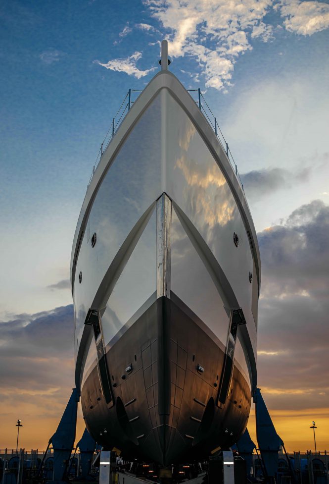 Luxury yacht FB285 NK