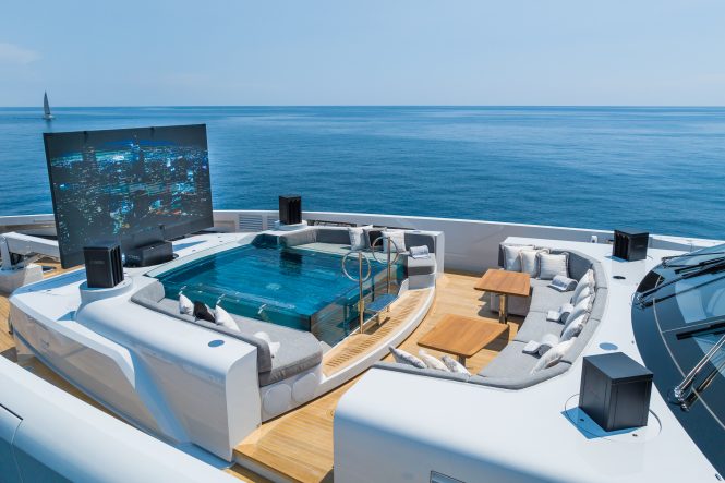 Motor Yacht GREY foredeck pool | image Julien Hubert TWW Yachts 